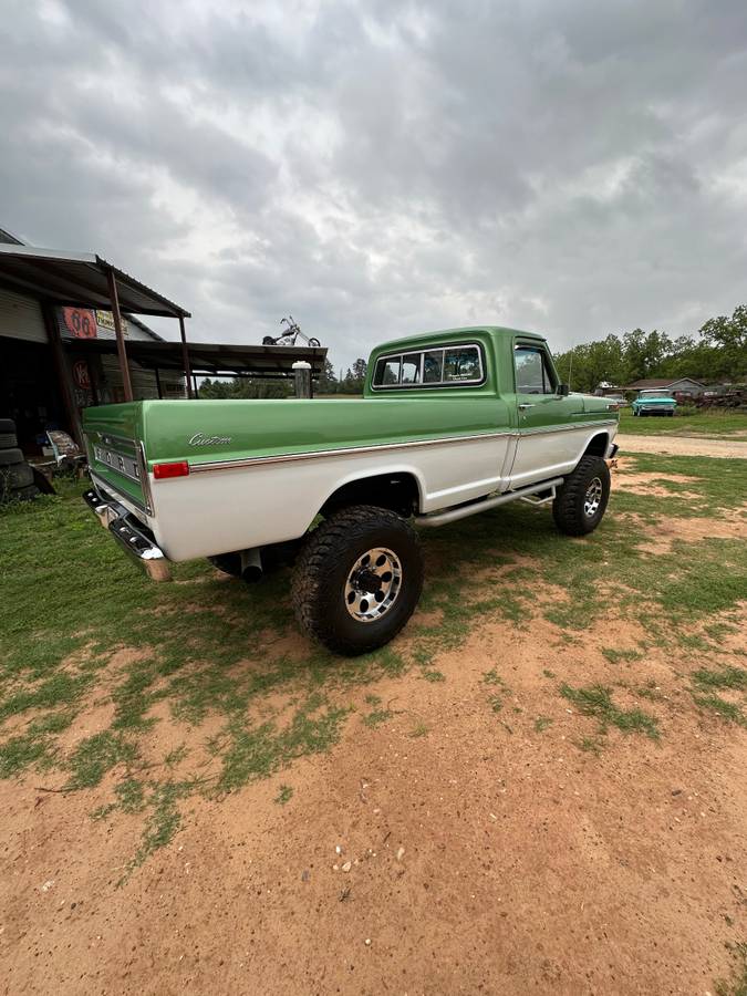 Ford-F-350-diesel-1972-green-10