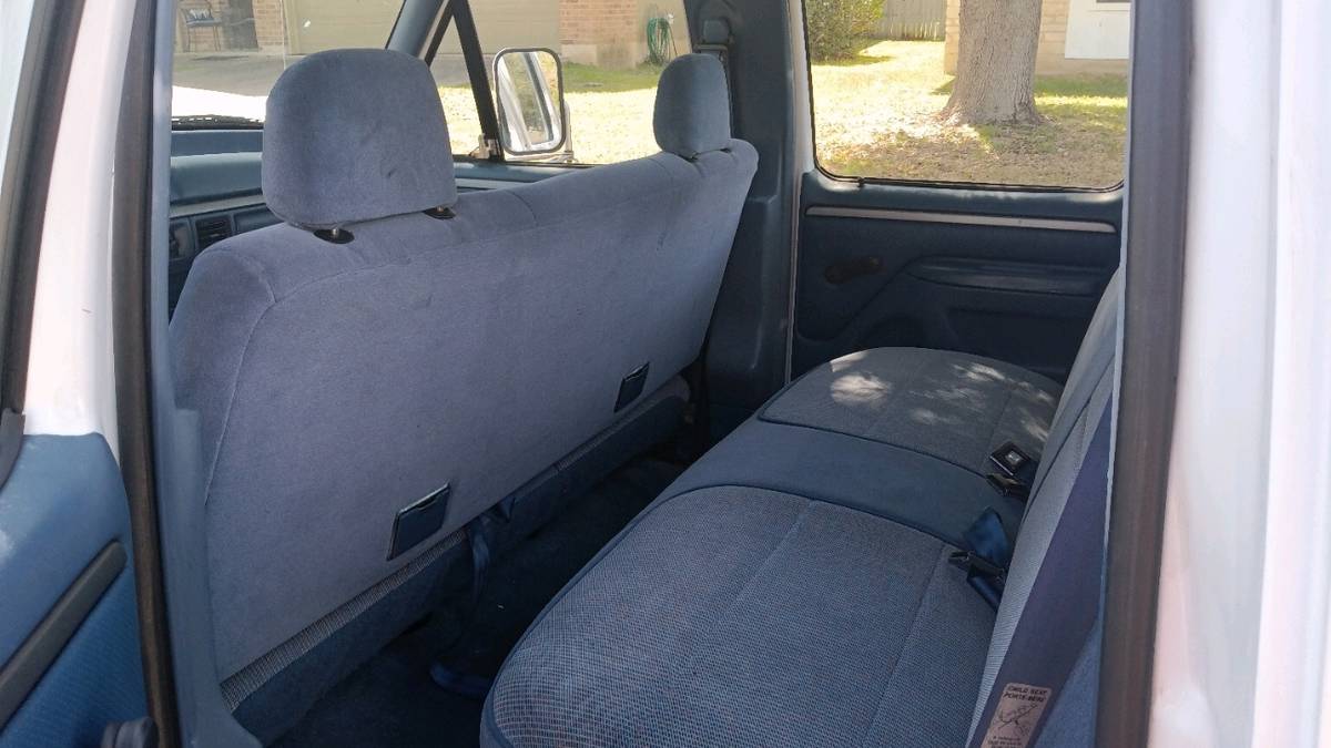 Ford-F-350-diesel-1994-white-14