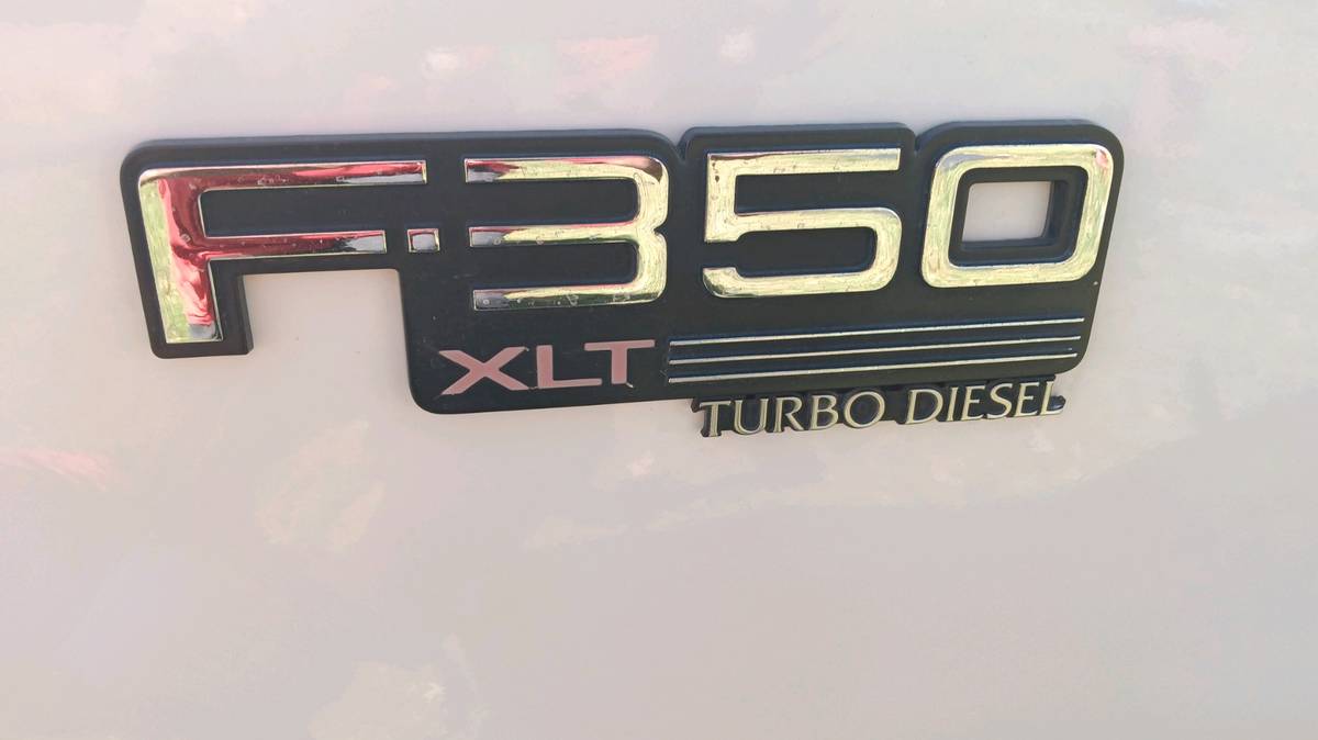 Ford-F-350-diesel-1994-white-2