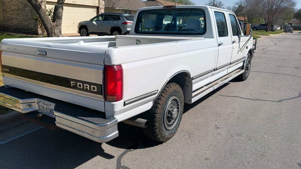 Ford-F-350-diesel-1994-white-3