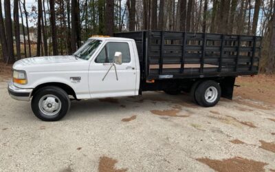 Ford F-350 dump truck 5 speed diesel  1995 white