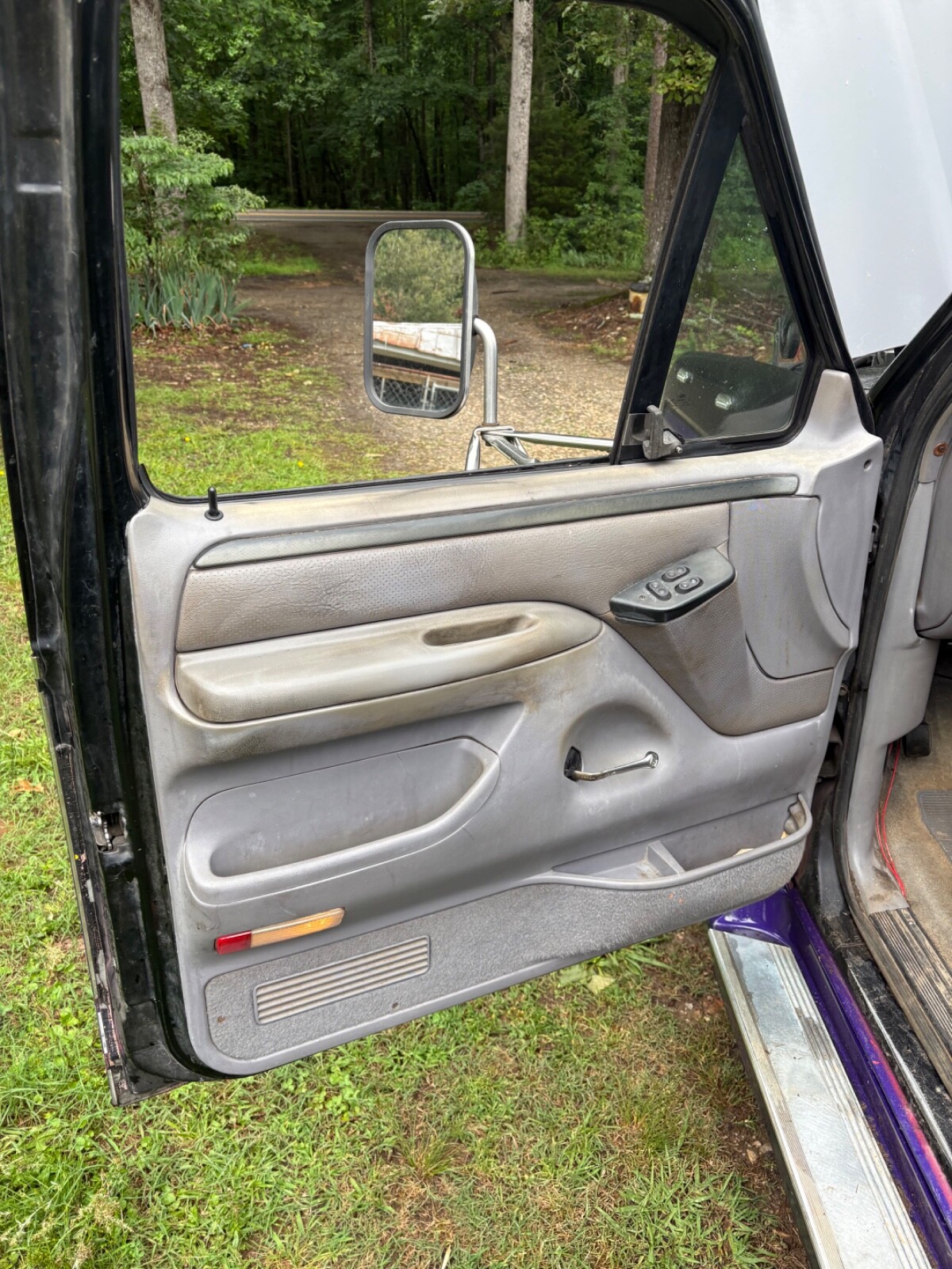 Ford-F-550-1995-Commercial-Vehicle-3