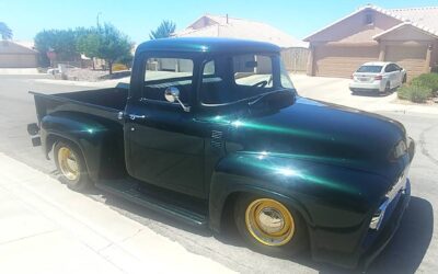 Ford F100  1956 green