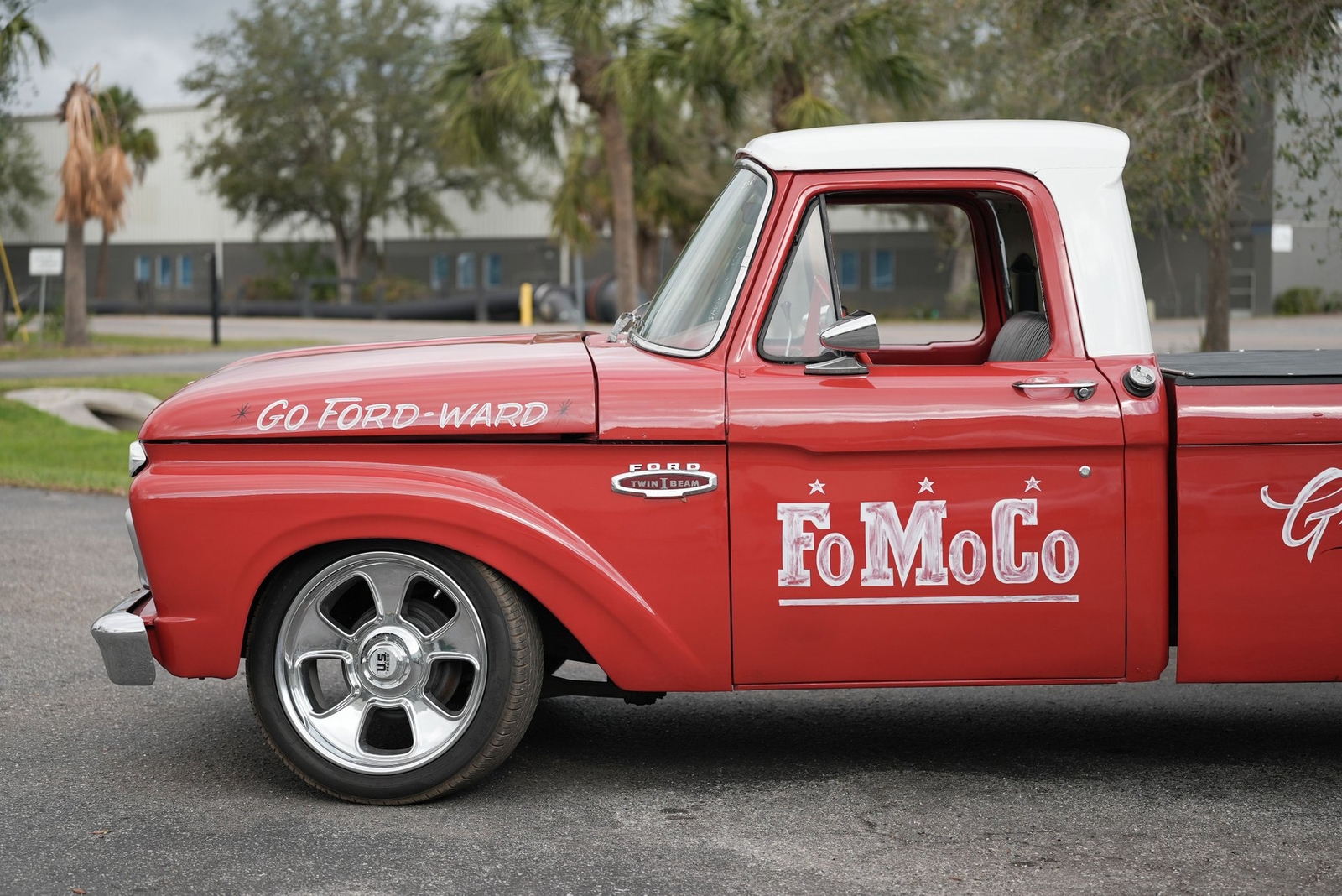 Ford-F100-1965-Pickup-Truck-17