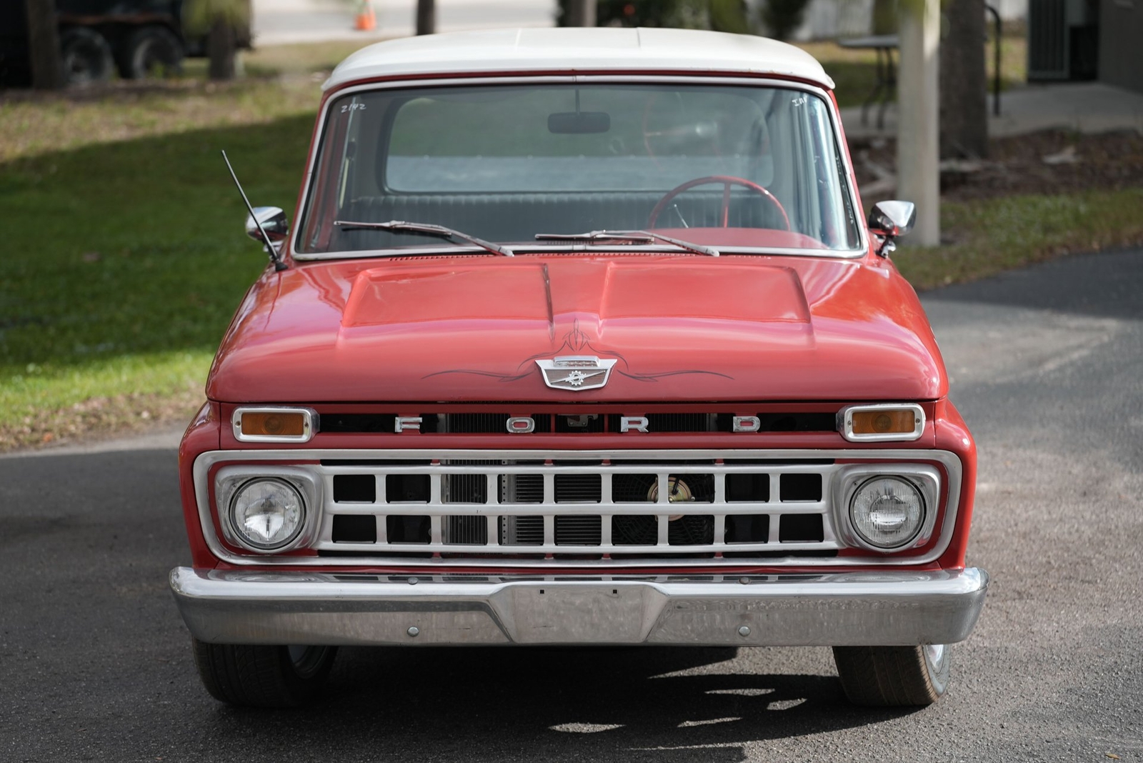 Ford-F100-1965-Pickup-Truck-8