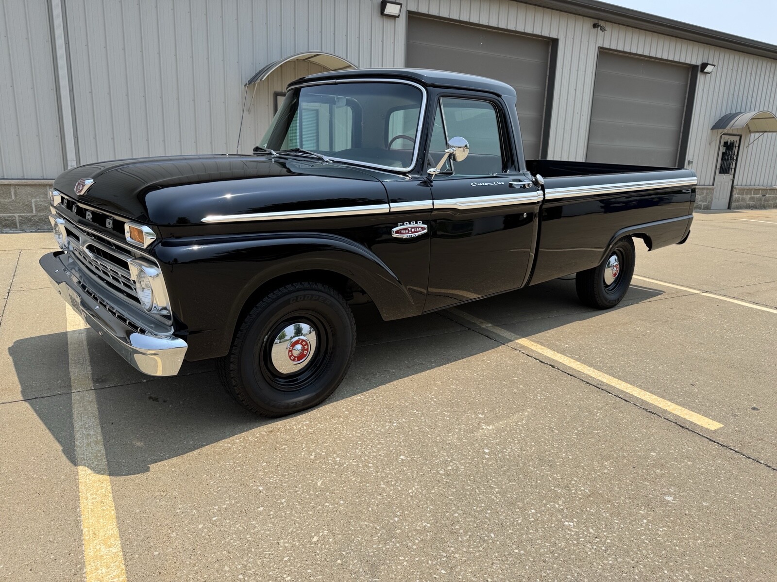 Ford-F100-1966-1