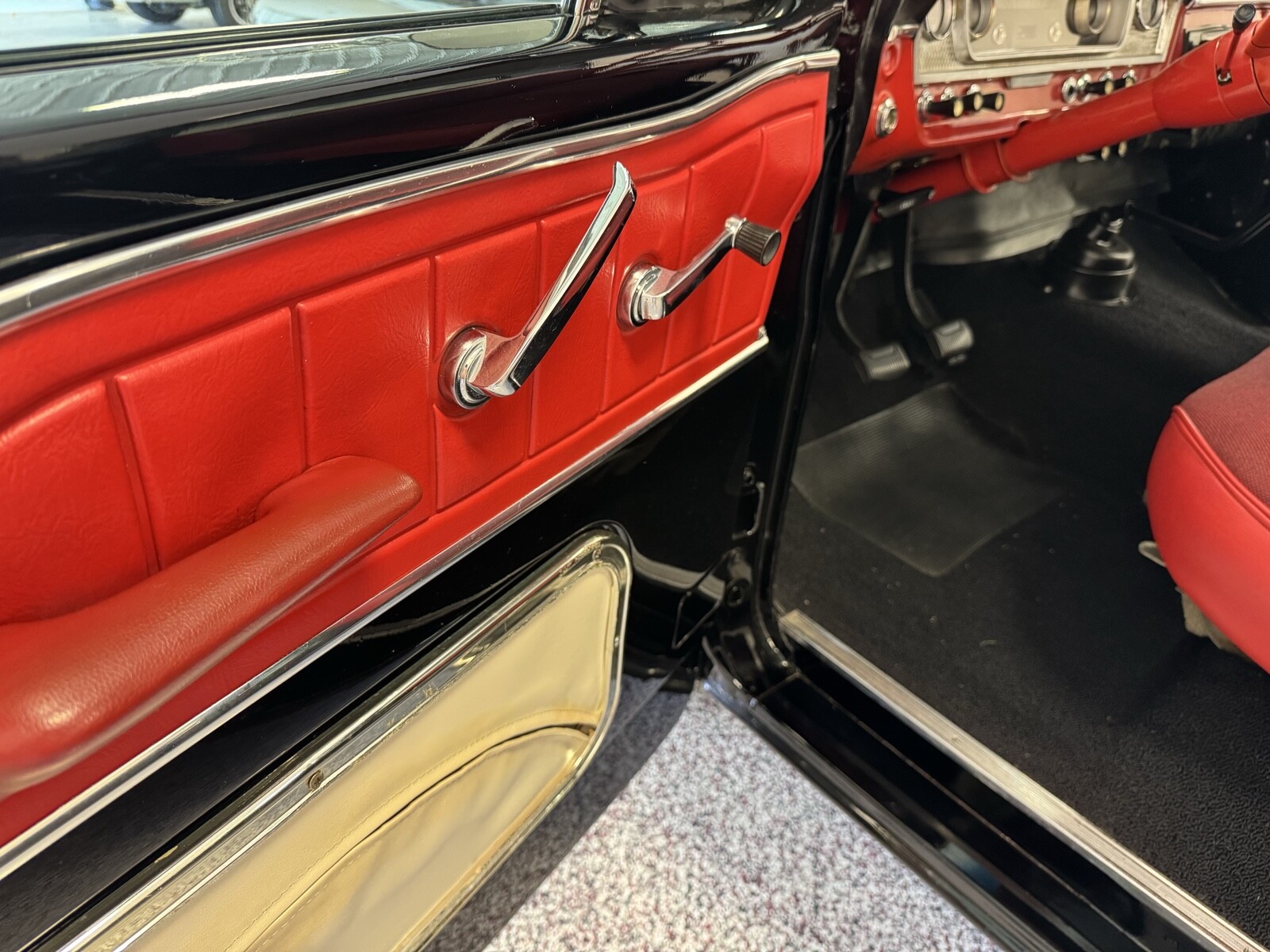 Ford-F100-1966-28