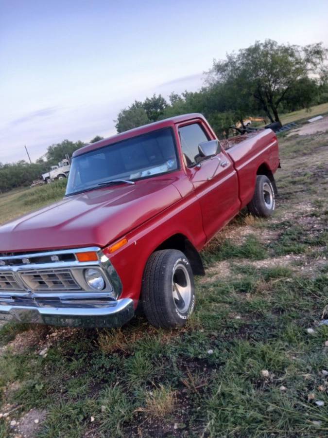 Ford-F100-1976-red-1