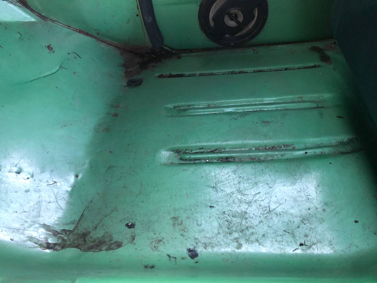 Ford-F100-custom-1972-green-12