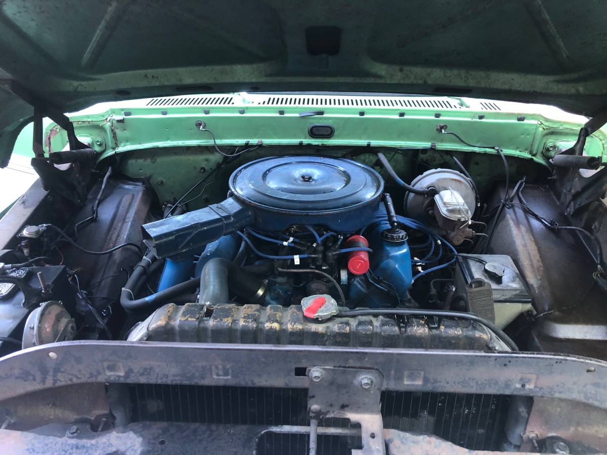Ford-F100-custom-1972-green-21