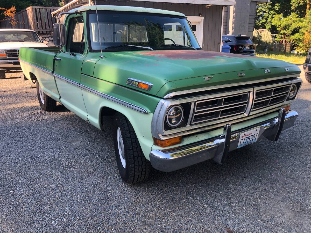 Ford-F100-custom-1972-green