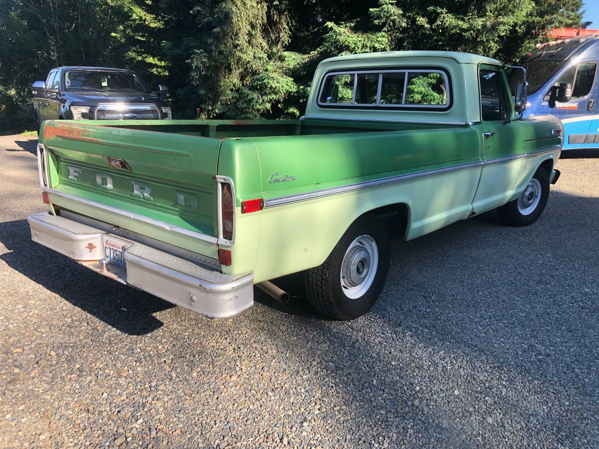 Ford-F100-custom-1972-green-3