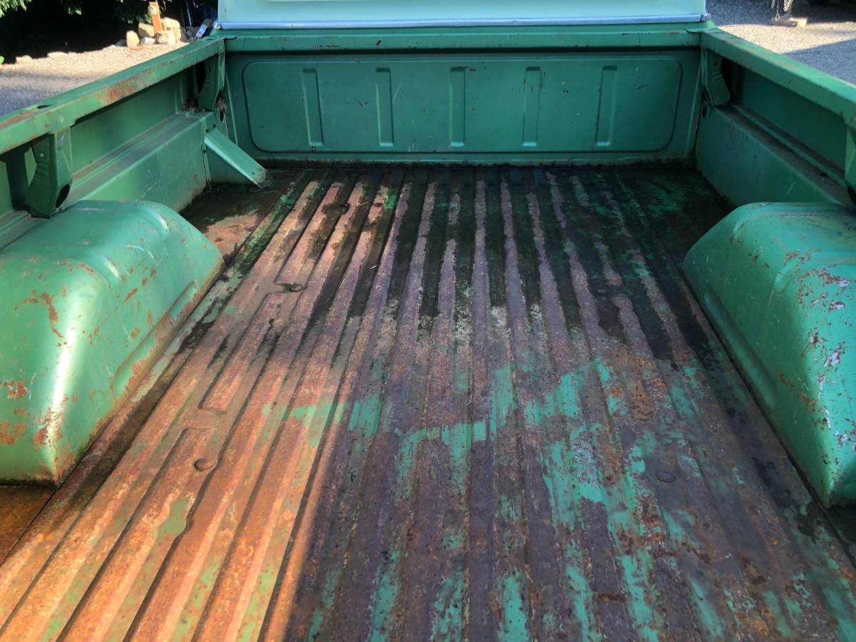 Ford-F100-custom-1972-green-4