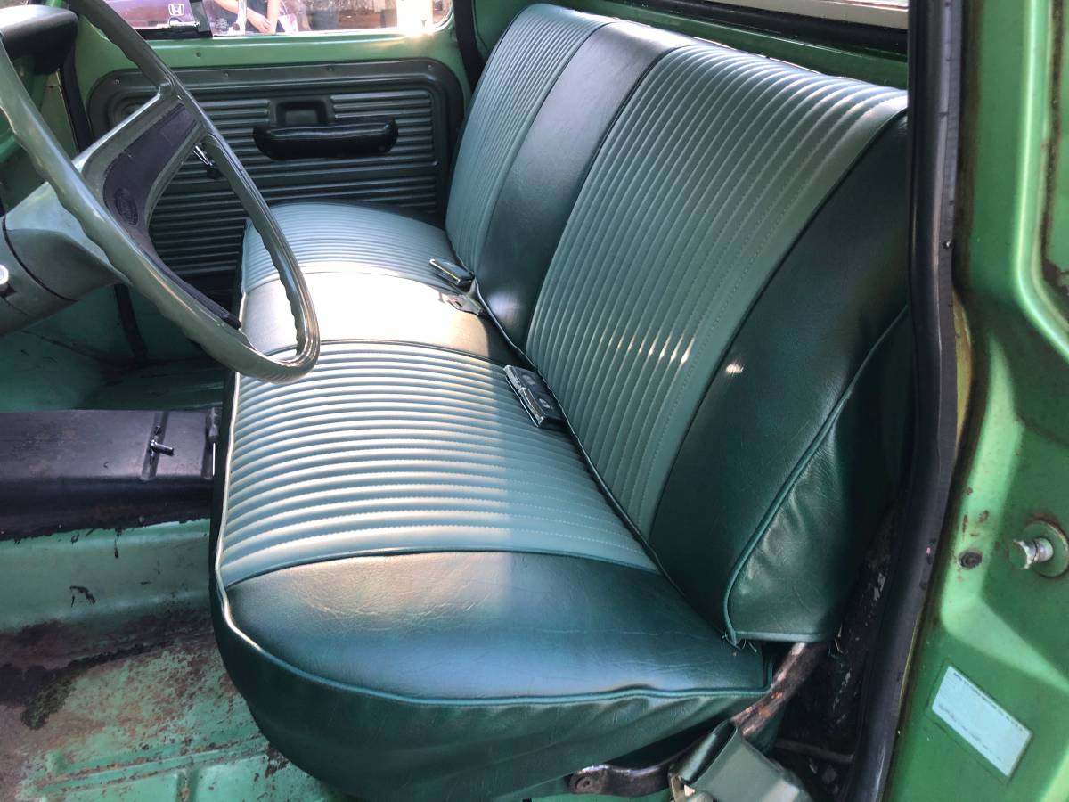 Ford-F100-custom-1972-green-7