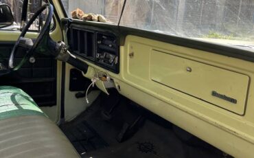 Ford-F100-custom-1975-yellow-4