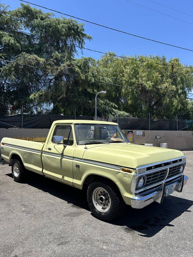 Ford-F100-custom-1975-yellow-6