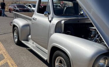 Ford-F100-pickup-1953-custom-2