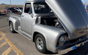 Ford-F100-pickup-1953-custom
