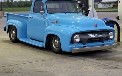Ford F100 pickup  1954