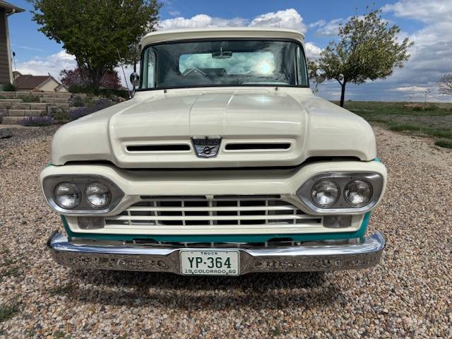 Ford-F100-pickup-1960-custom-6