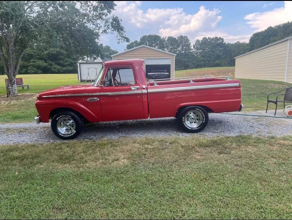 Ford-F100-ranger-1965-red-1