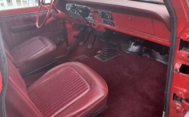 Ford-F100-ranger-camper-special-1968-red-1