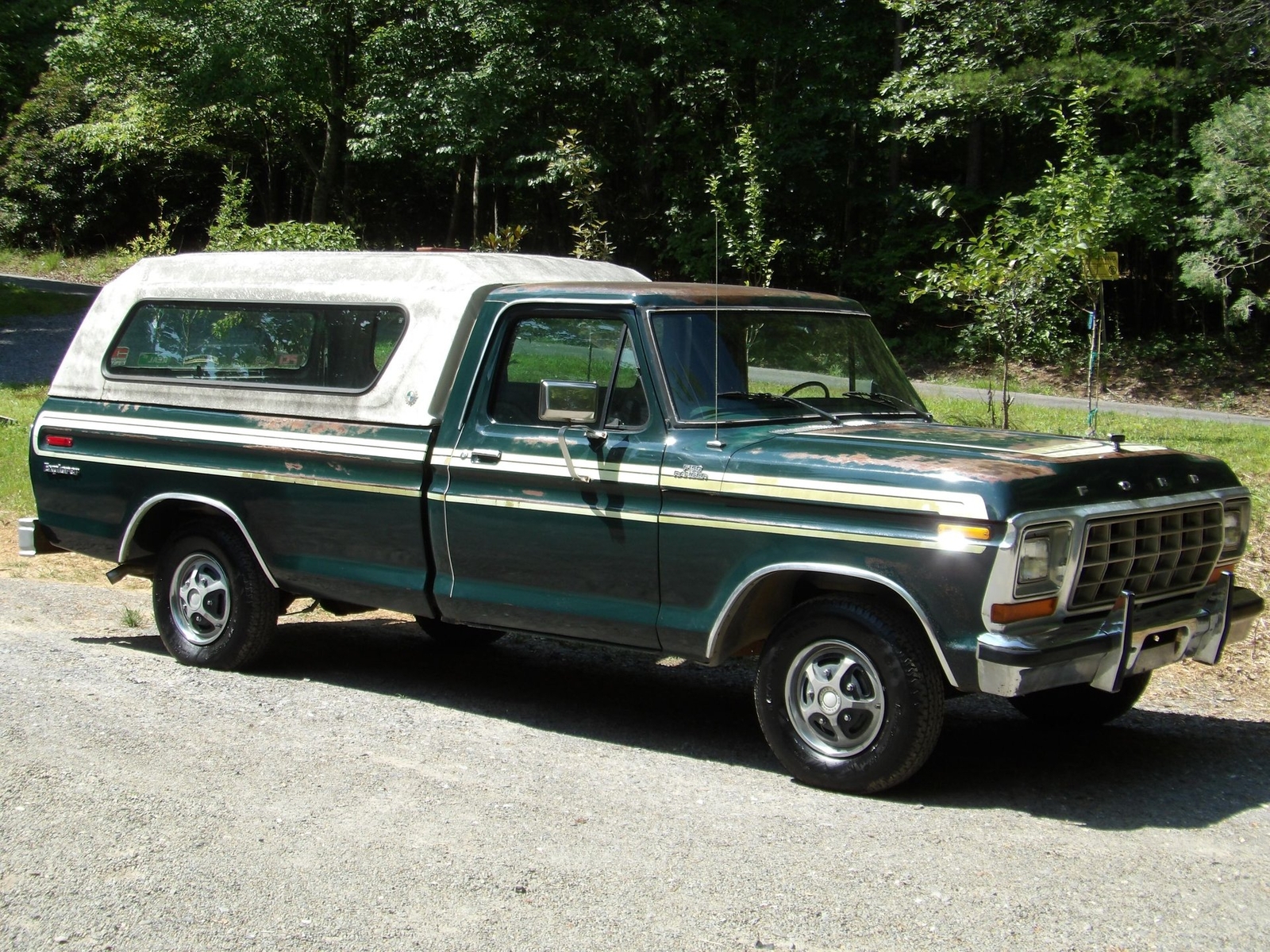 Ford-F150-1978-Pickup-Truck-2