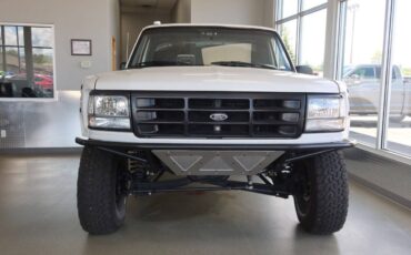 Ford-F150-regular-cab-short-bed-1992-white-1