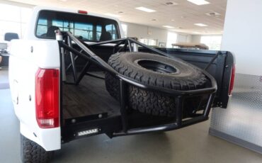 Ford-F150-regular-cab-short-bed-1992-white-3