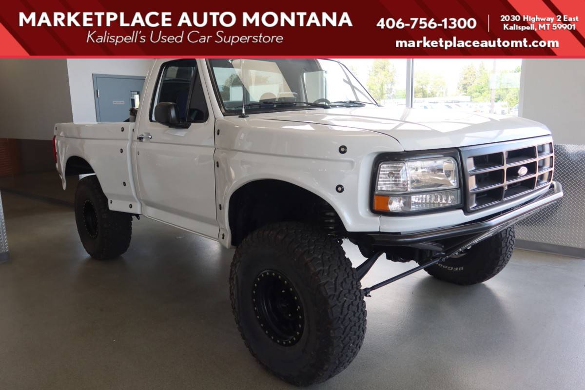 Ford F150 regular cab short bed  1992 white