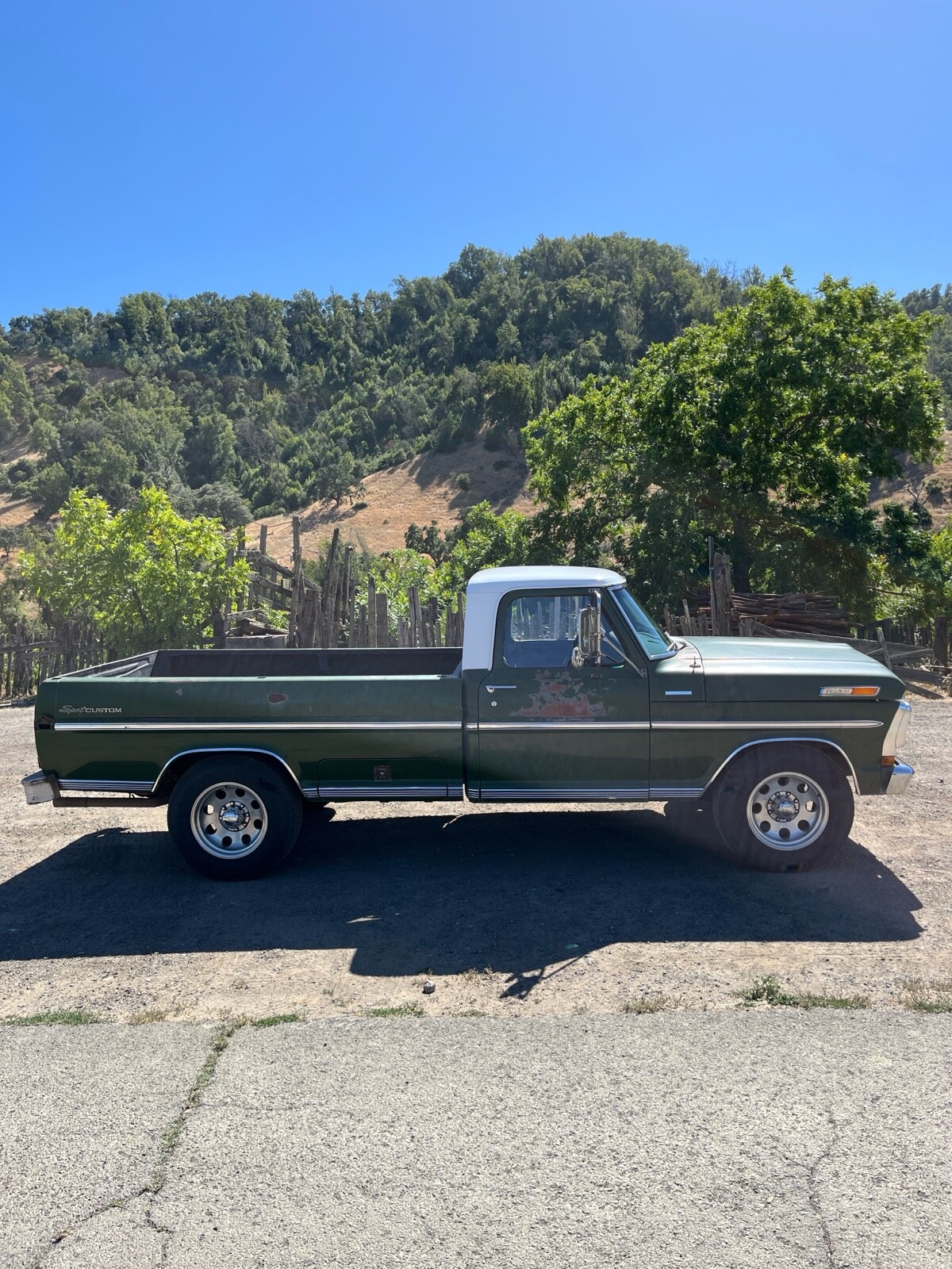 Ford-F250-1972-3
