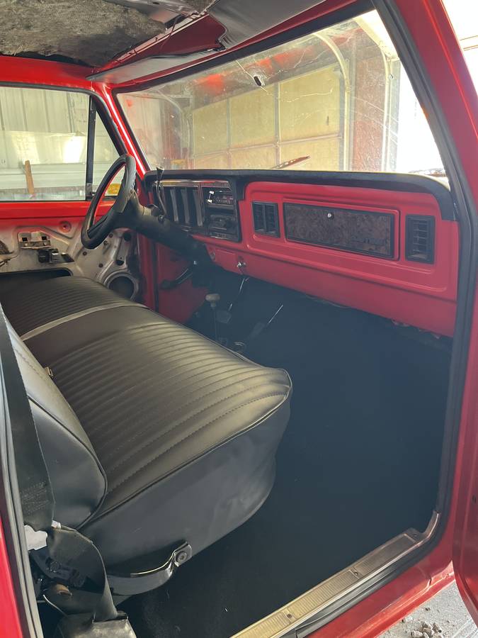 Ford-F250-4x4-1979-red-6