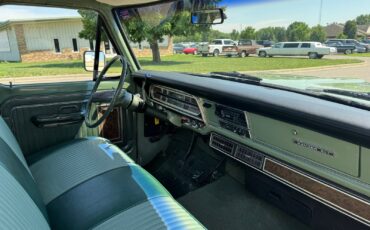 Ford-F250-Camper-Special-1971-Pickup-Truck-11