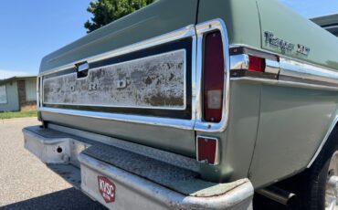 Ford-F250-Camper-Special-1971-Pickup-Truck-23