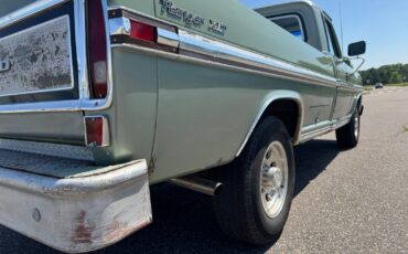 Ford-F250-Camper-Special-1971-Pickup-Truck-24