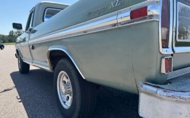 Ford-F250-Camper-Special-1971-Pickup-Truck-28