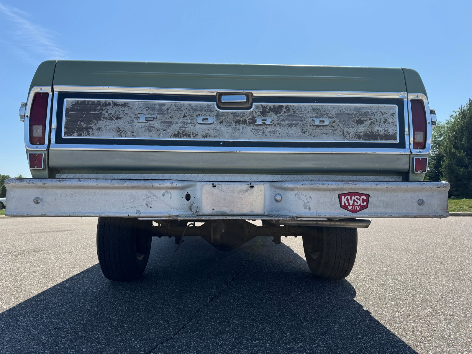 Ford-F250-Camper-Special-1971-Pickup-Truck-30