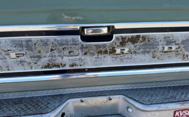 Ford-F250-Camper-Special-1971-Pickup-Truck-32