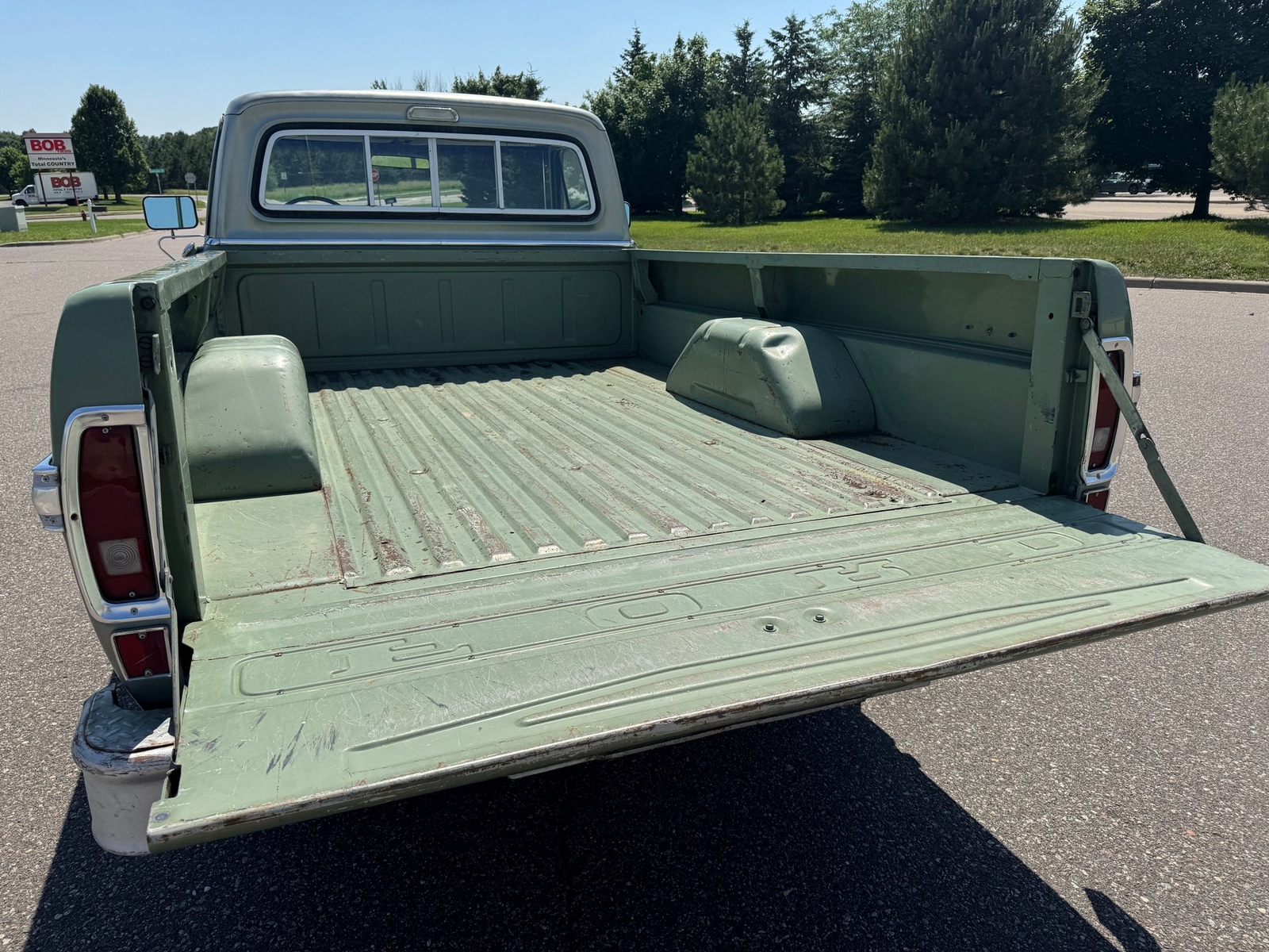 Ford-F250-Camper-Special-1971-Pickup-Truck-37