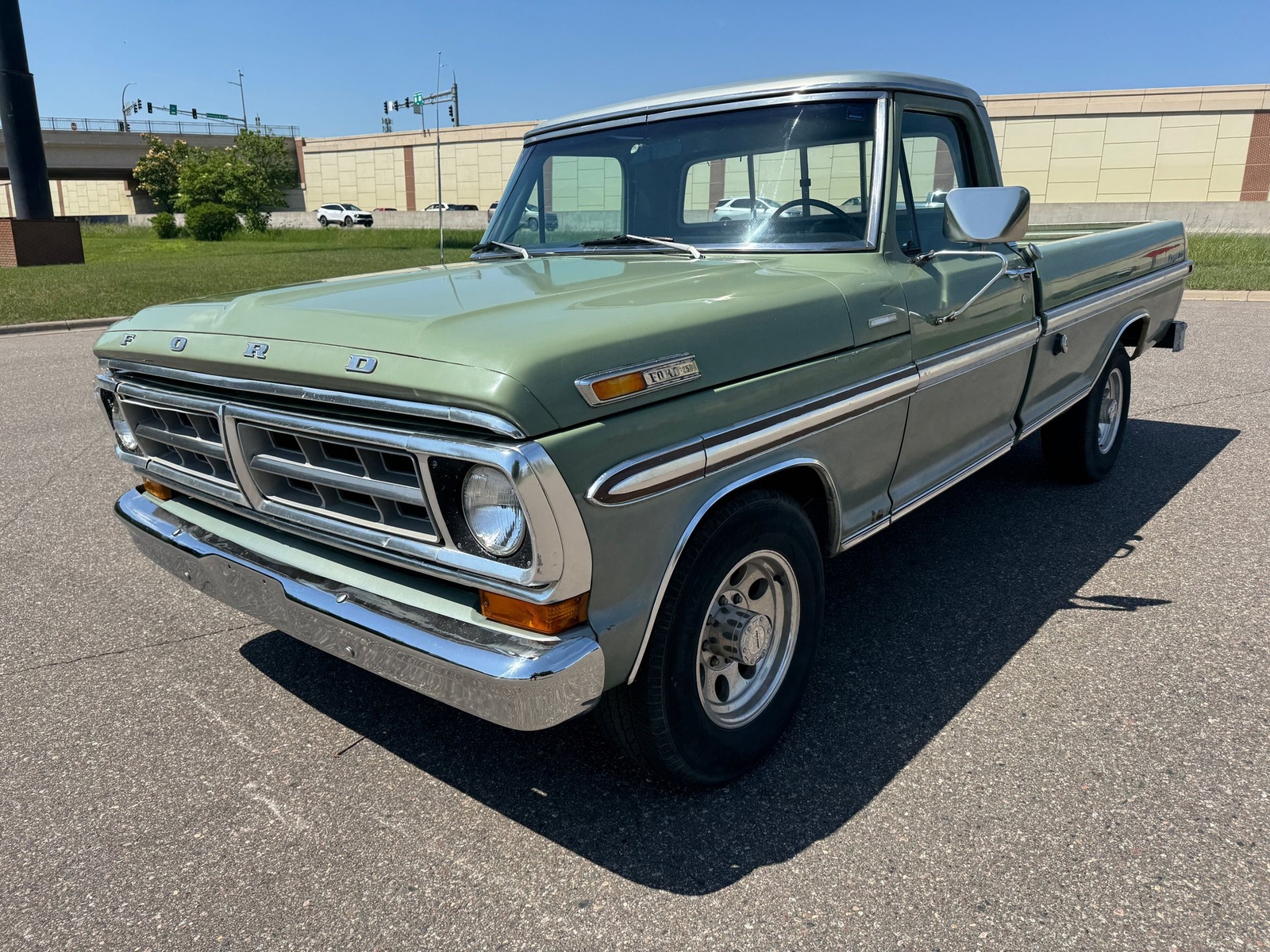 Ford-F250-Camper-Special-1971-Pickup-Truck-7