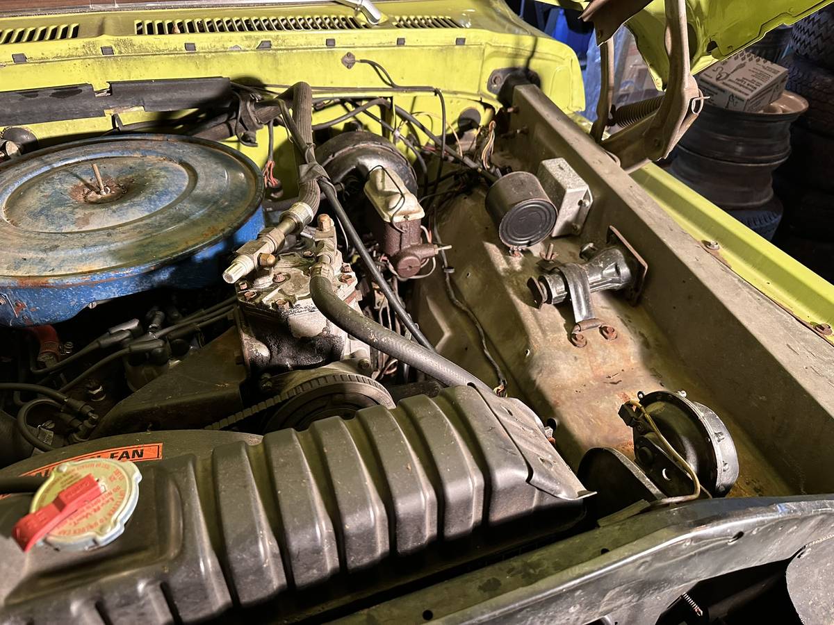 Ford-F250-camper-special-1975-1