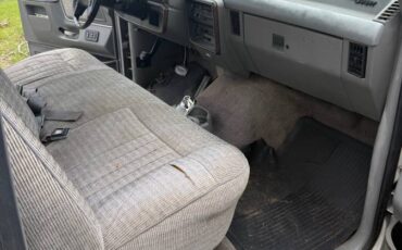 Ford-F250-lariat-1988-silver-13
