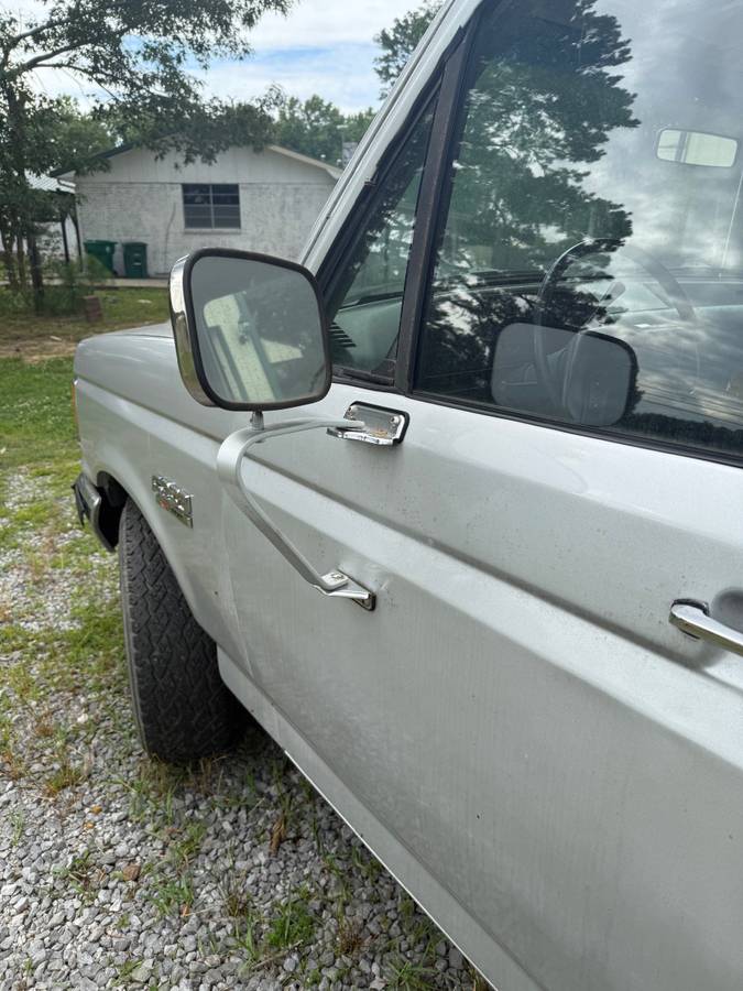 Ford-F250-lariat-1988-silver-4