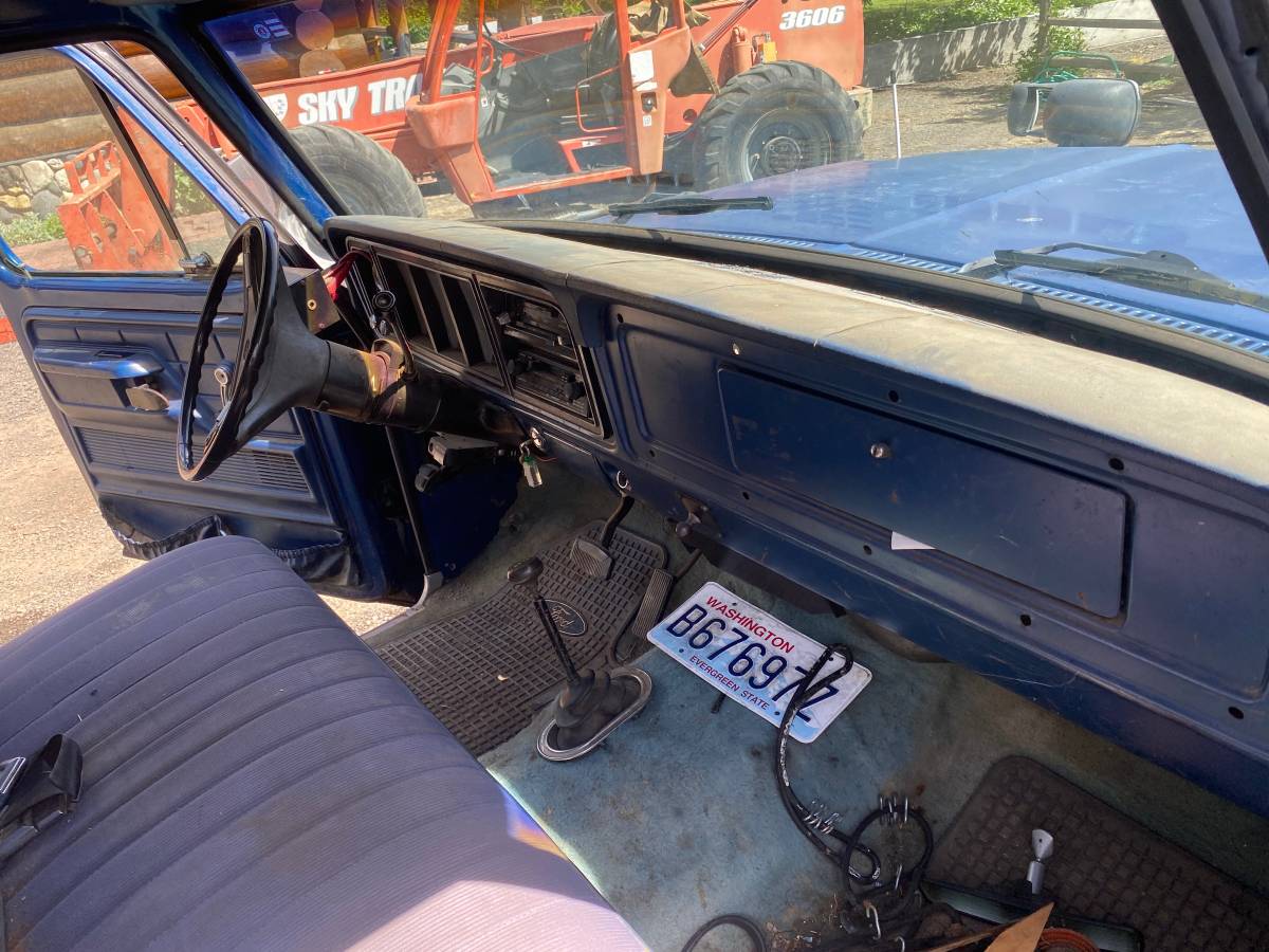 Ford-F250-xlt-ranger-1979-blue-10