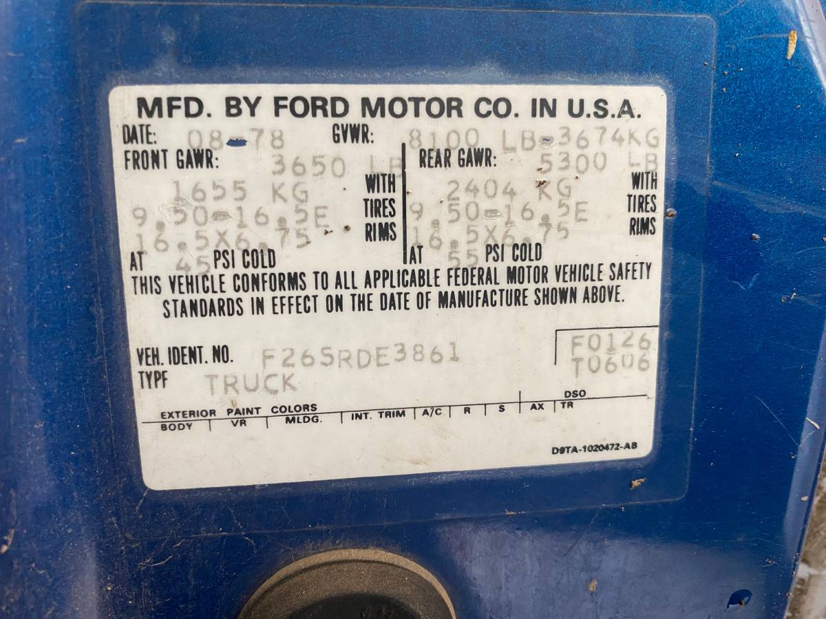 Ford-F250-xlt-ranger-1979-blue-11