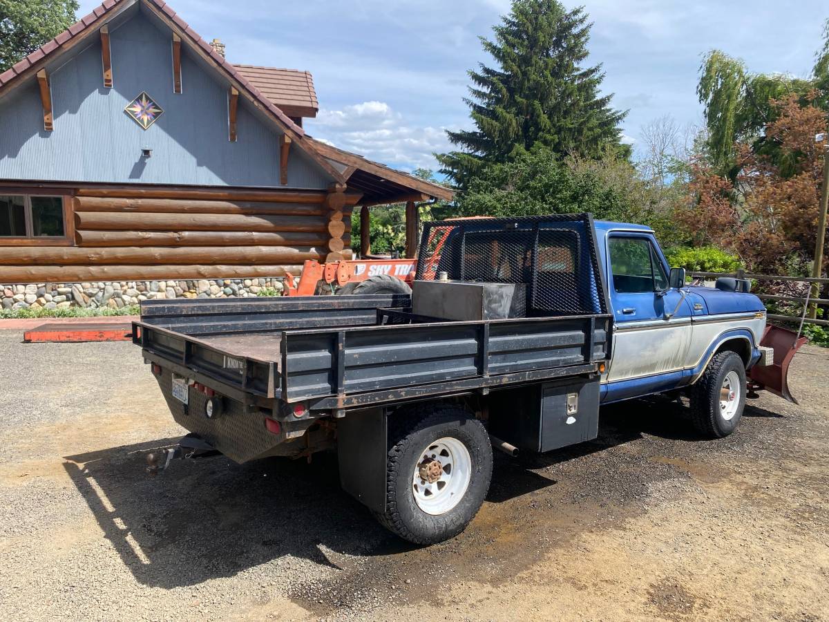 Ford-F250-xlt-ranger-1979-blue-2