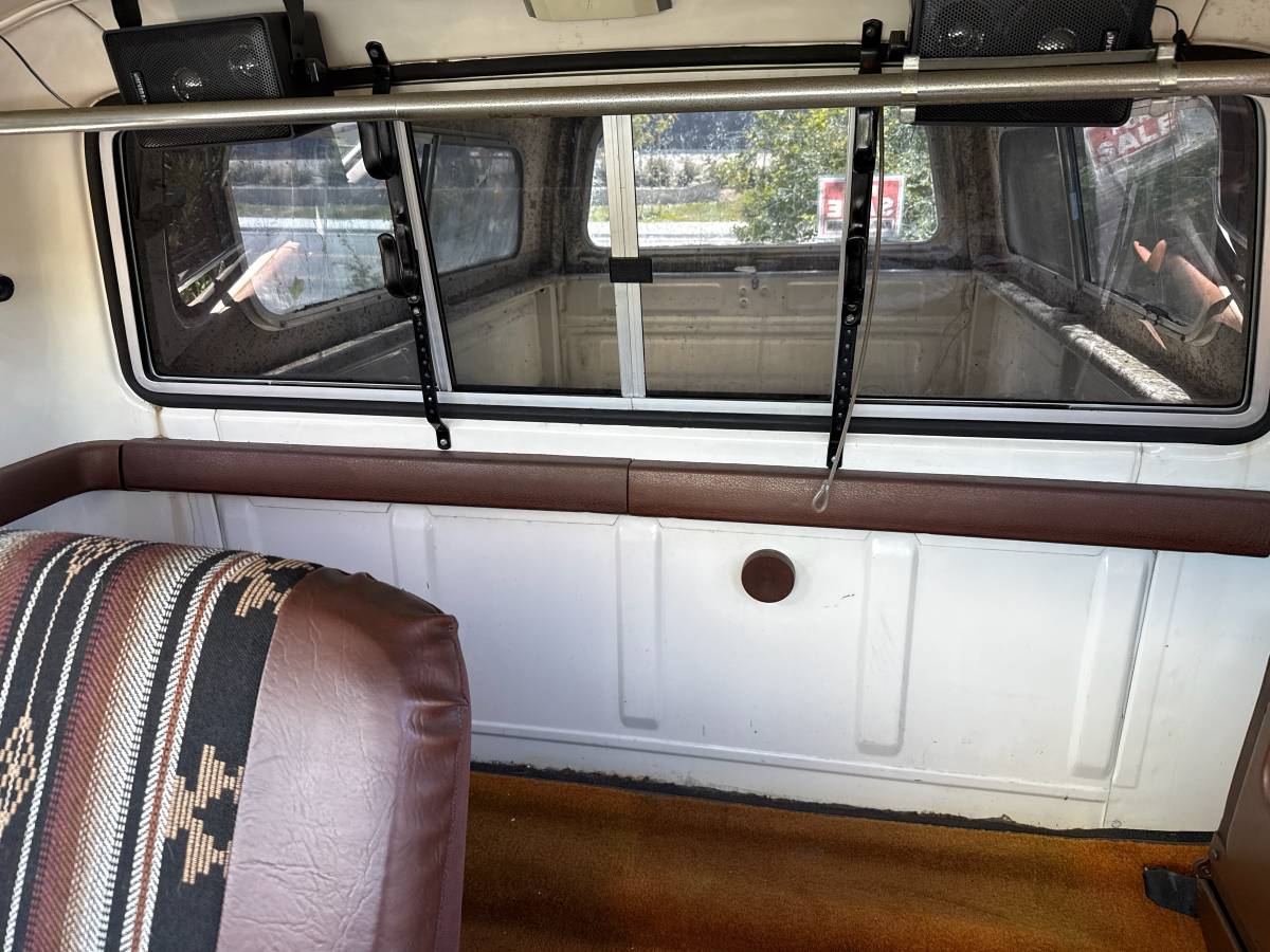 Ford-F350-1978-white-3
