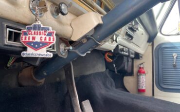 Ford-F350-crew-cab-1970-white-5