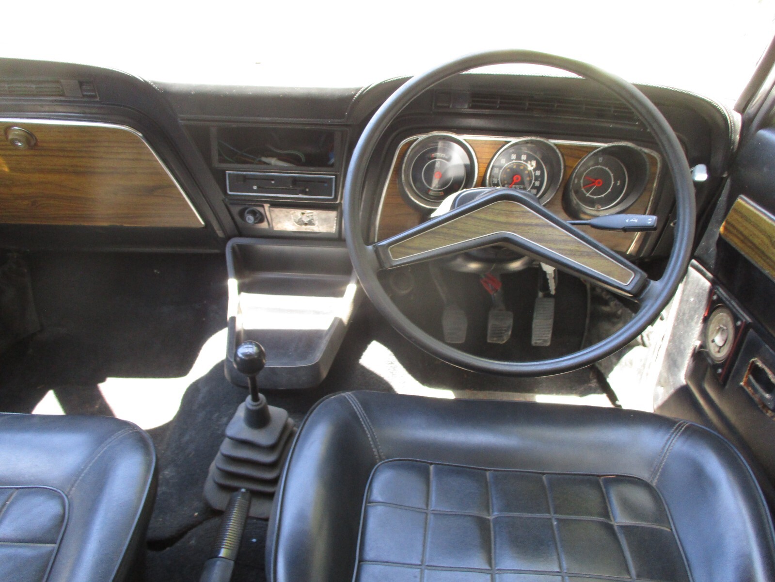 Ford-FORD-CORTINA-MK3-WAGON-1971-Wagon-14