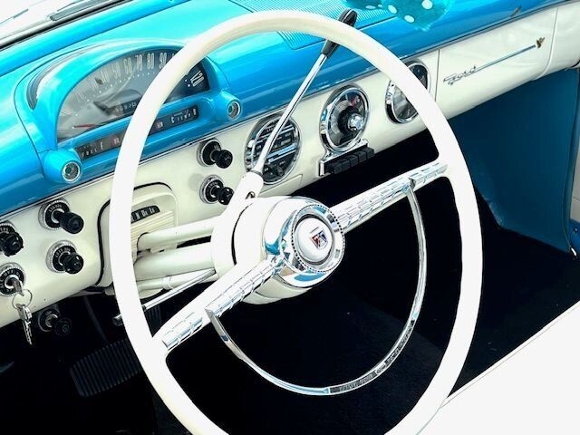 Ford-Fairlane-1955-7